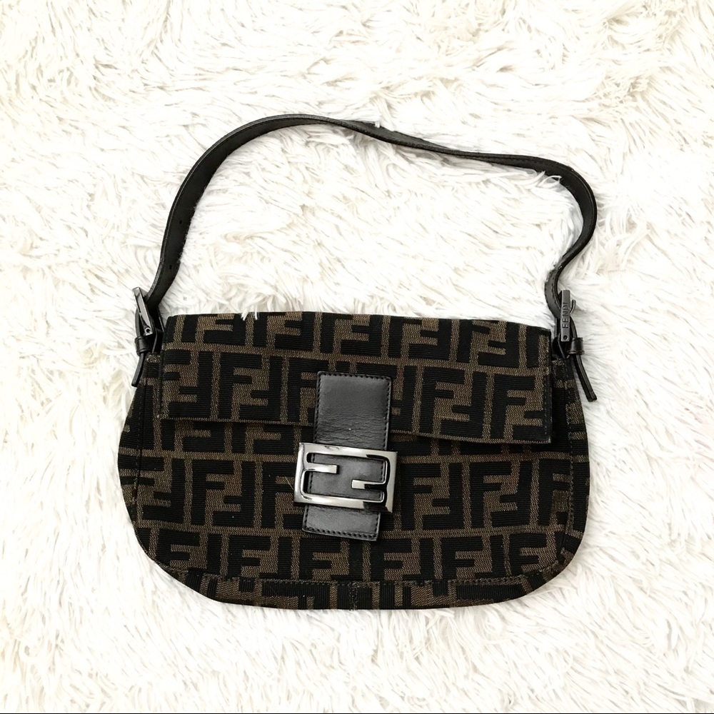 💎 FENDI Zucca Baguette 💎
